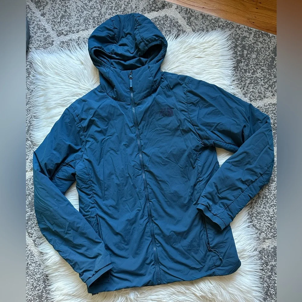 The North Face packable hooded jacket - Picture 1 of 7